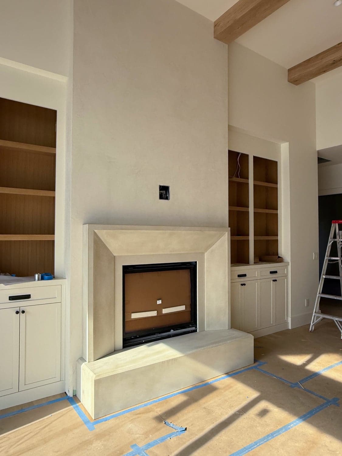One-piece cast stone surround — Vienna model.